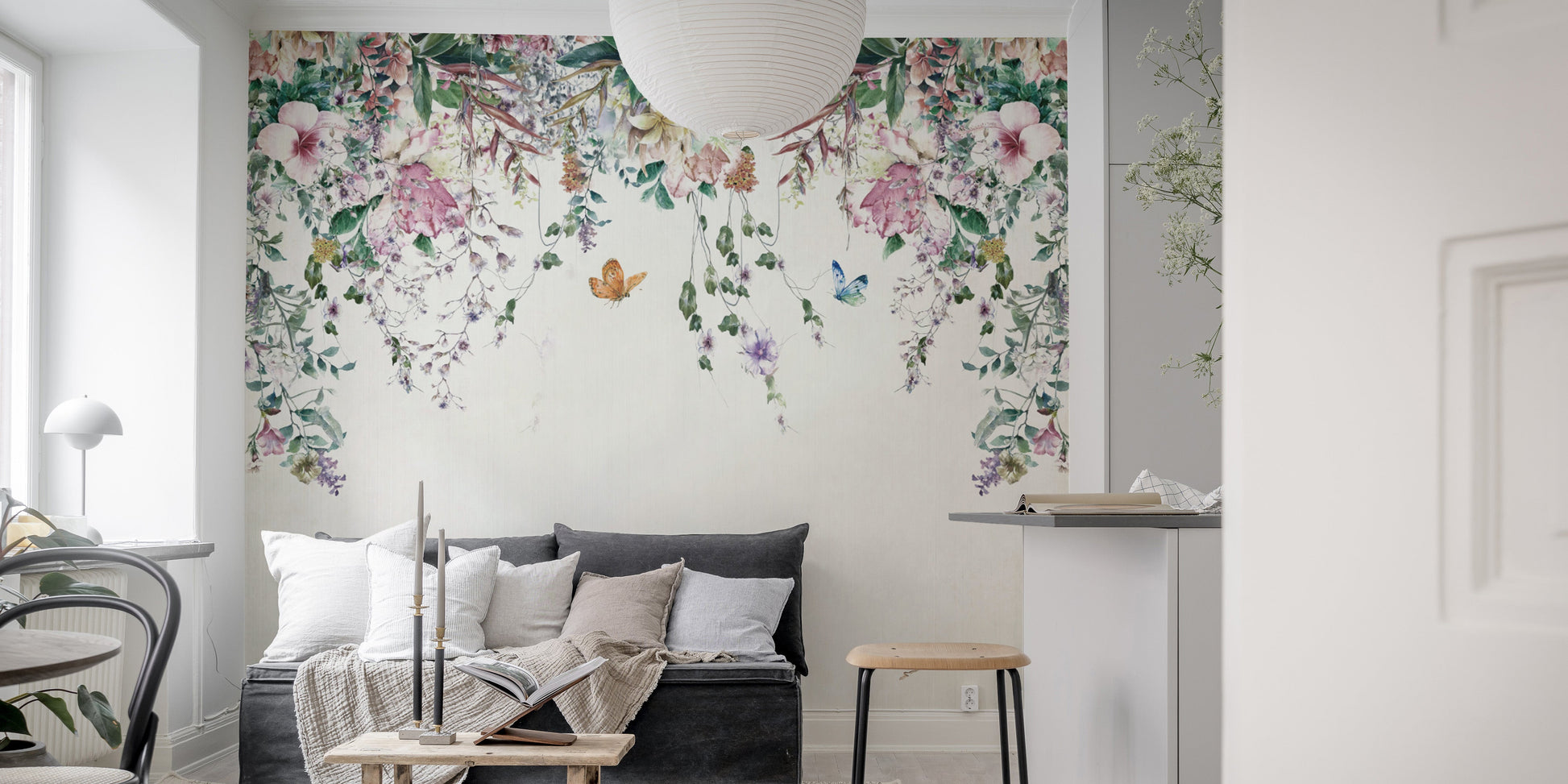 Bold and Vibrant Floral Mural
