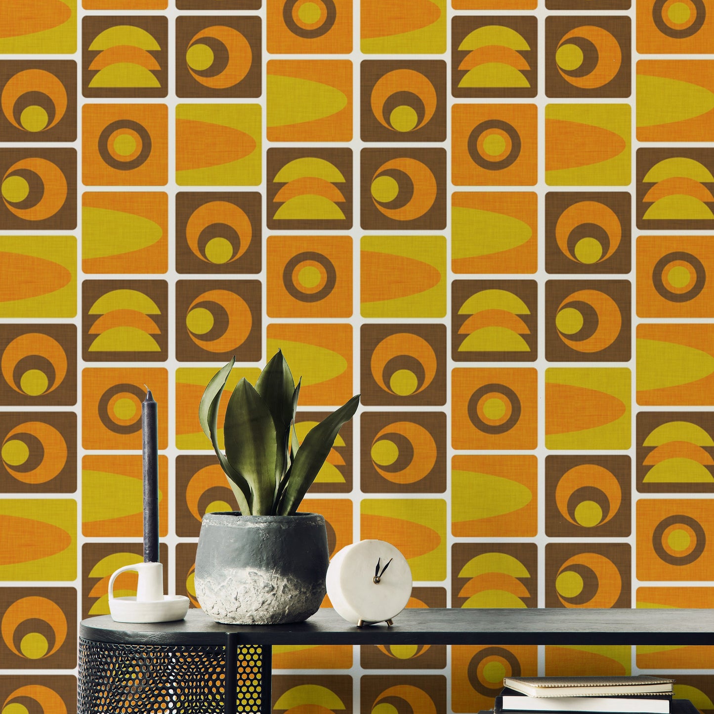 70s-inspired Cube Geo Brown Wallpaper design