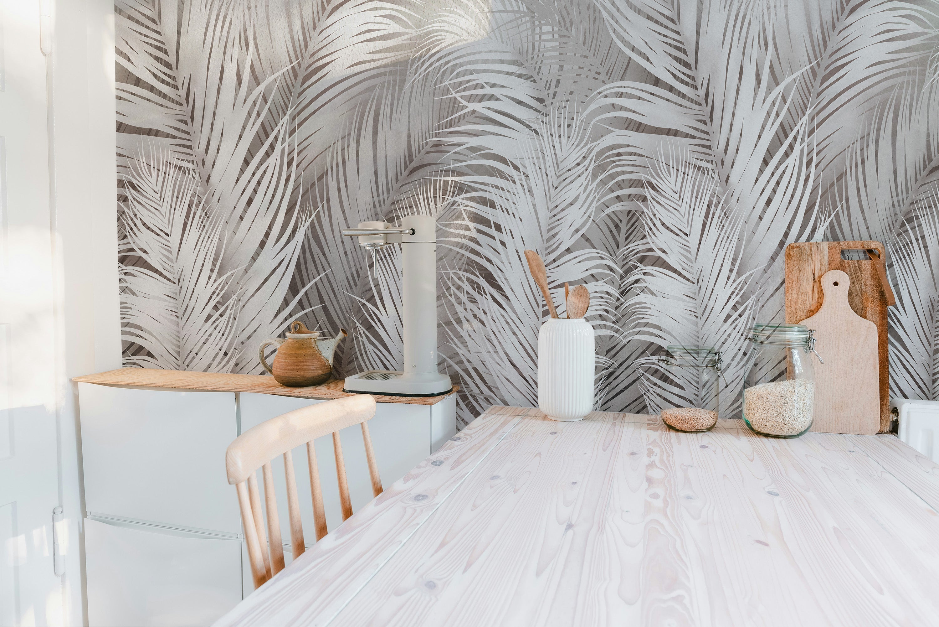 Soft feather wallpaper for peaceful kitchen