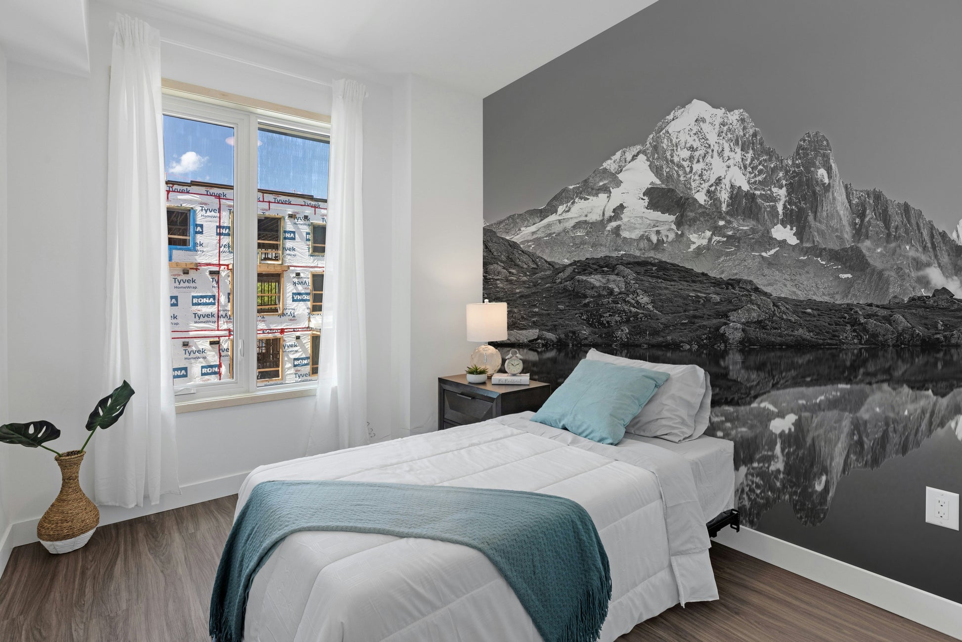 Black & White Landscape Mountain Wallpaper - Giffywalls