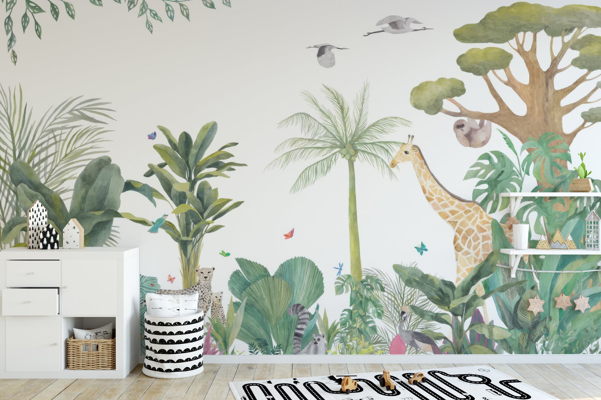 Beautiful tropical wallpaper with palm and floral accents.